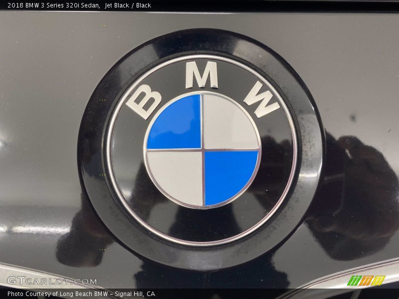 Jet Black / Black 2018 BMW 3 Series 320i Sedan