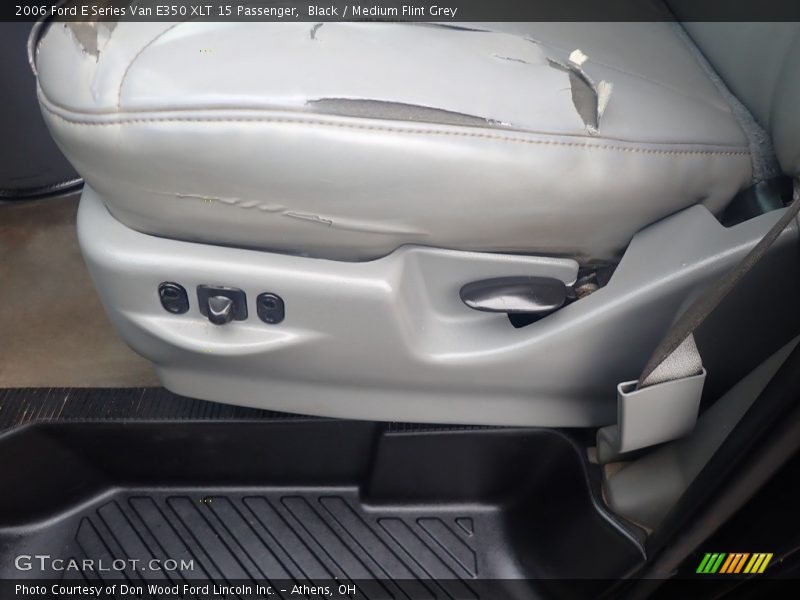 Black / Medium Flint Grey 2006 Ford E Series Van E350 XLT 15 Passenger