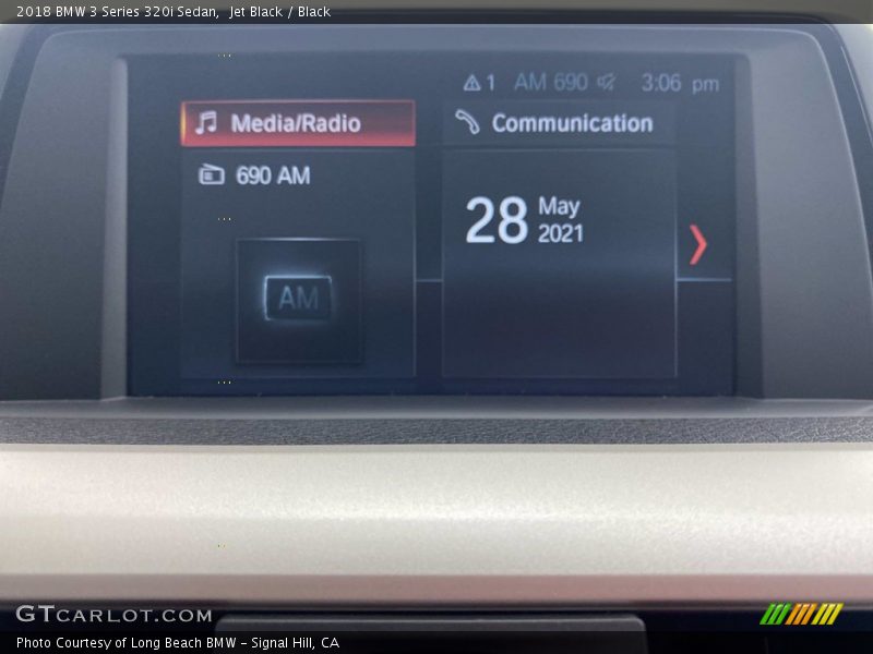 Jet Black / Black 2018 BMW 3 Series 320i Sedan