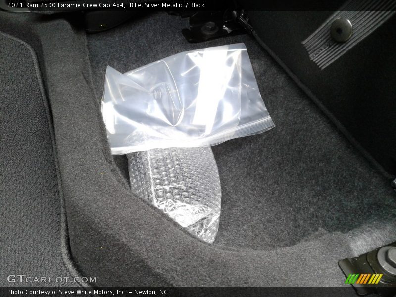 Billet Silver Metallic / Black 2021 Ram 2500 Laramie Crew Cab 4x4