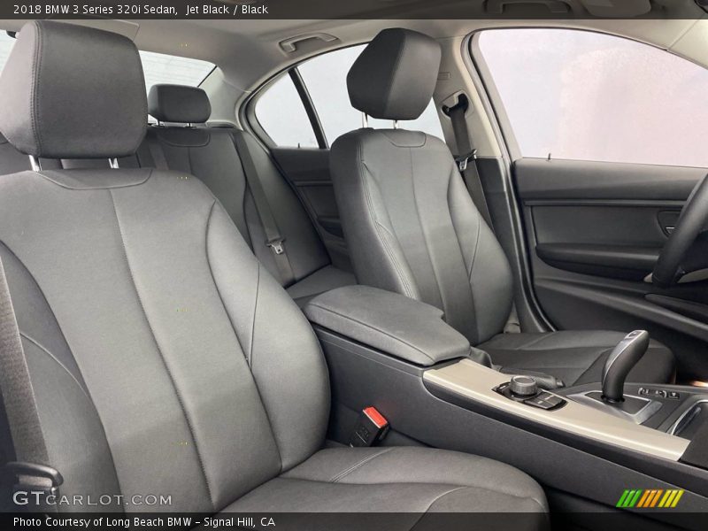 Jet Black / Black 2018 BMW 3 Series 320i Sedan