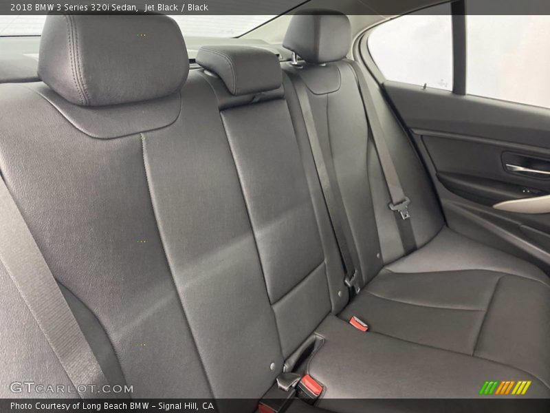 Jet Black / Black 2018 BMW 3 Series 320i Sedan