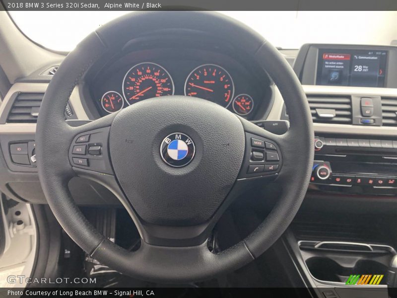 Alpine White / Black 2018 BMW 3 Series 320i Sedan