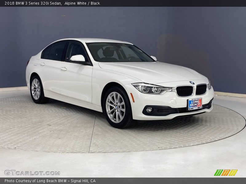 Alpine White / Black 2018 BMW 3 Series 320i Sedan
