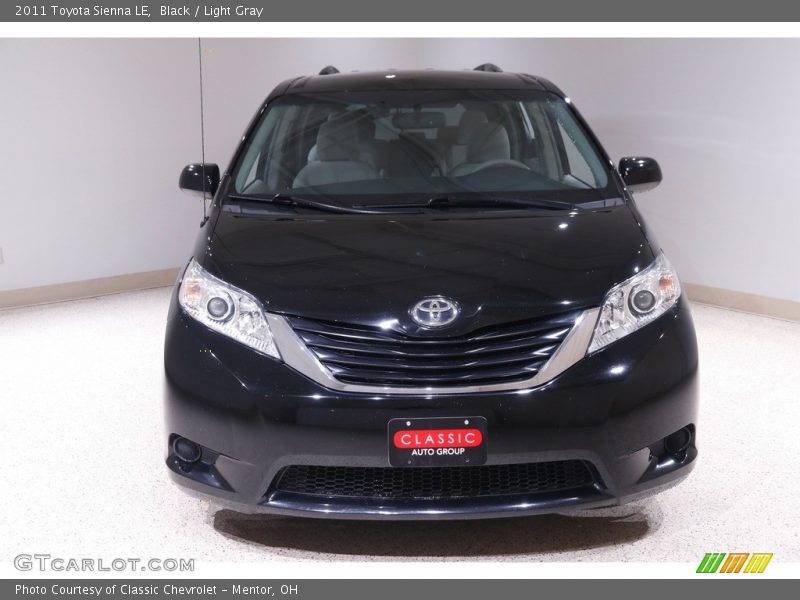 Black / Light Gray 2011 Toyota Sienna LE