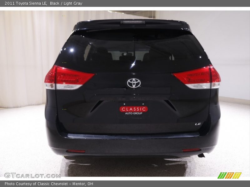 Black / Light Gray 2011 Toyota Sienna LE