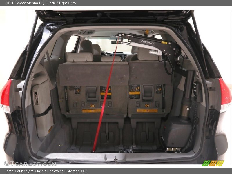 Black / Light Gray 2011 Toyota Sienna LE