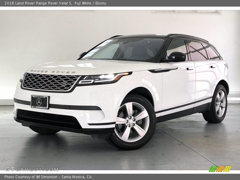 Fuji White / Ebony 2018 Land Rover Range Rover Velar S