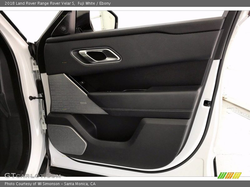 Fuji White / Ebony 2018 Land Rover Range Rover Velar S