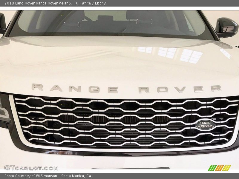 Fuji White / Ebony 2018 Land Rover Range Rover Velar S