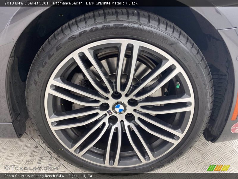 Dark Graphite Metallic / Black 2018 BMW 5 Series 530e iPerfomance Sedan