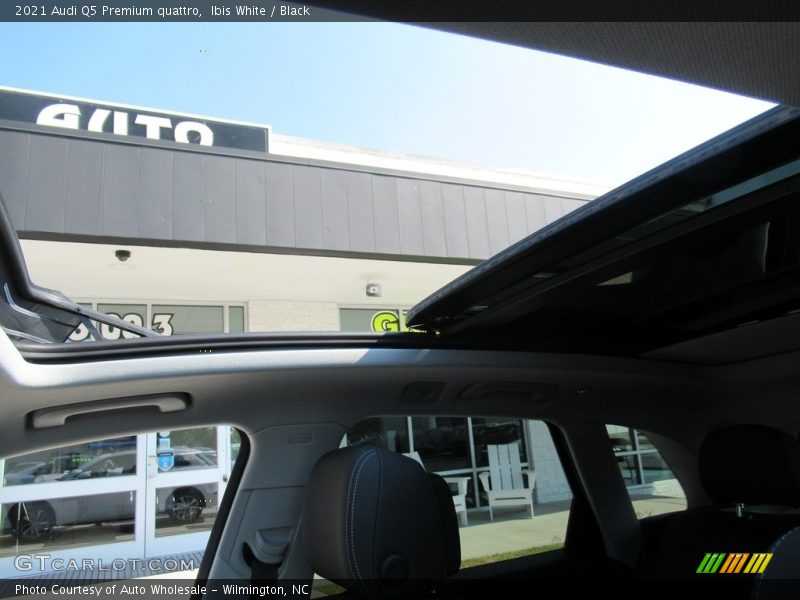 Ibis White / Black 2021 Audi Q5 Premium quattro