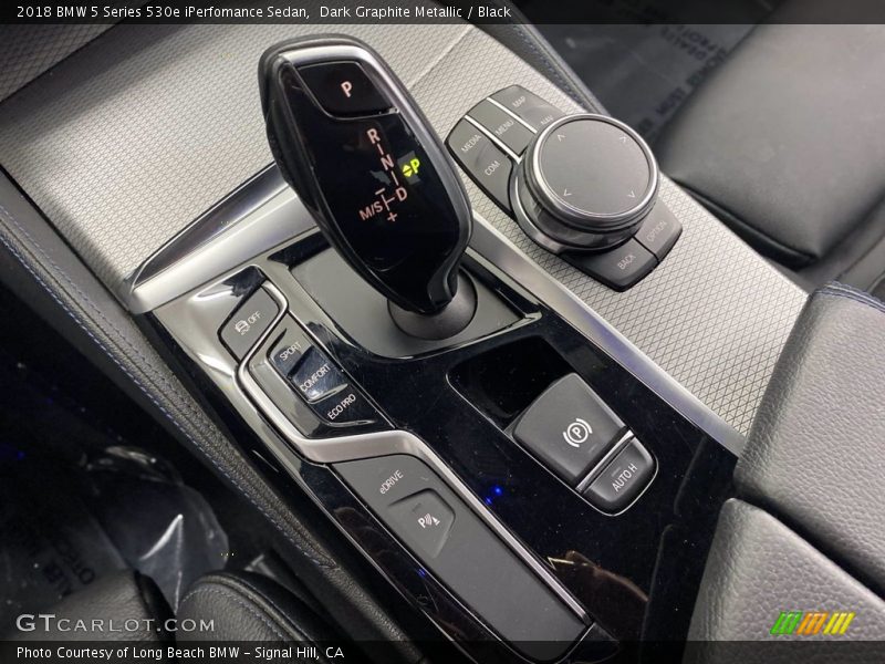 Dark Graphite Metallic / Black 2018 BMW 5 Series 530e iPerfomance Sedan