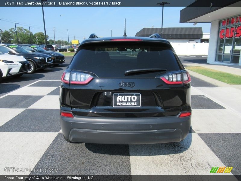 Diamond Black Crystal Pearl / Black 2020 Jeep Cherokee Altitude