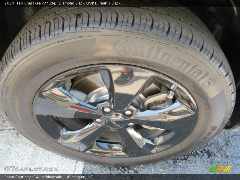 Diamond Black Crystal Pearl / Black 2020 Jeep Cherokee Altitude