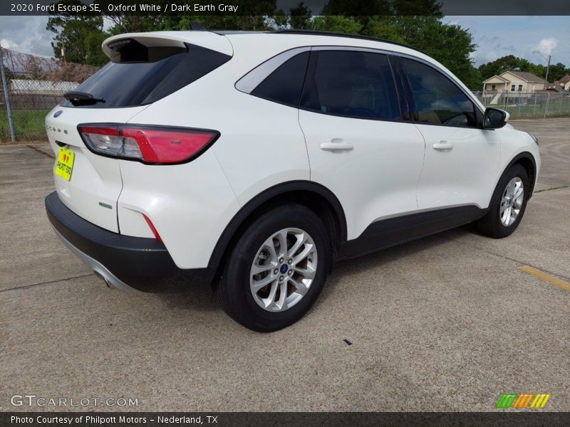Oxford White / Dark Earth Gray 2020 Ford Escape SE