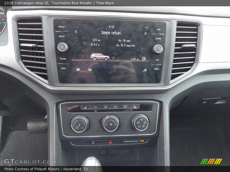 Tourmaline Blue Metallic / Titan Black 2018 Volkswagen Atlas SE