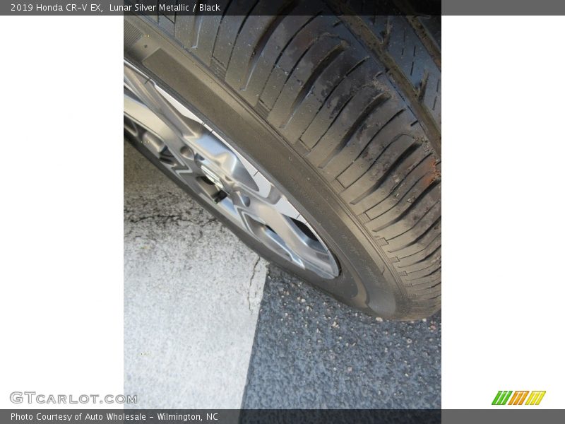 Lunar Silver Metallic / Black 2019 Honda CR-V EX