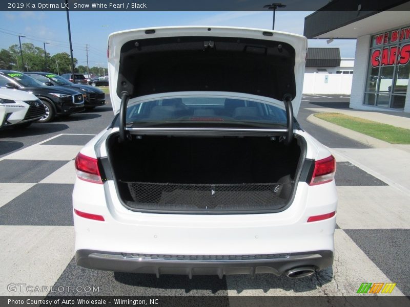 Snow White Pearl / Black 2019 Kia Optima LX