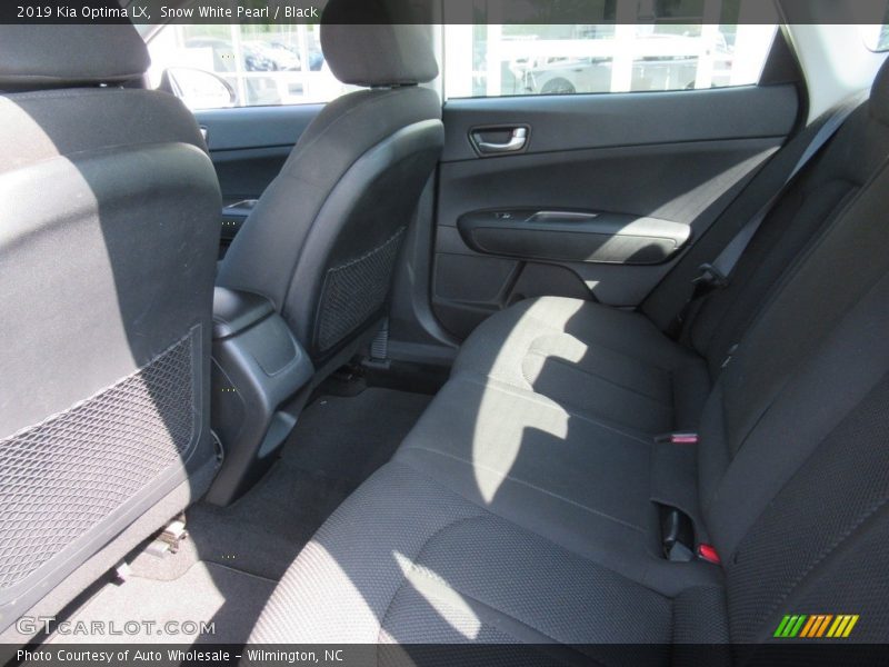 Snow White Pearl / Black 2019 Kia Optima LX