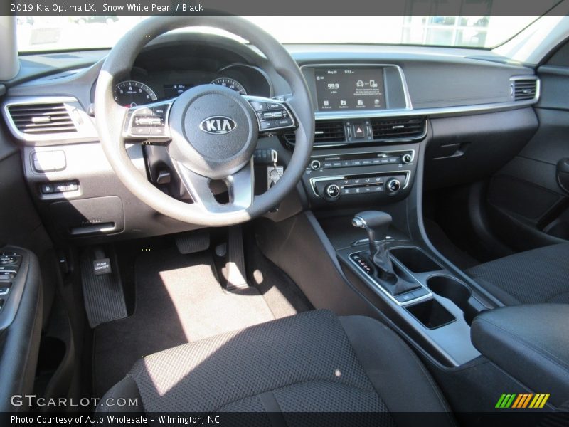 Snow White Pearl / Black 2019 Kia Optima LX