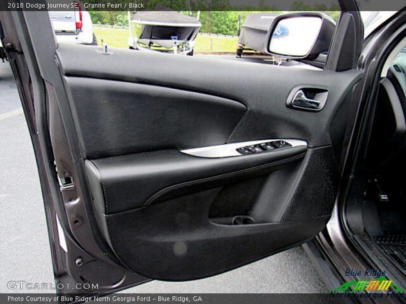 Granite Pearl / Black 2018 Dodge Journey SE
