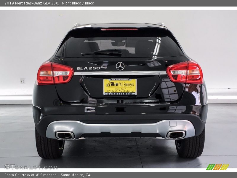 Night Black / Black 2019 Mercedes-Benz GLA 250