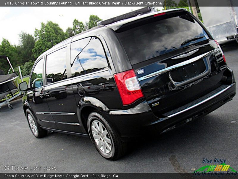Brilliant Black Crystal Pearl / Black/Light Graystone 2015 Chrysler Town & Country Touring