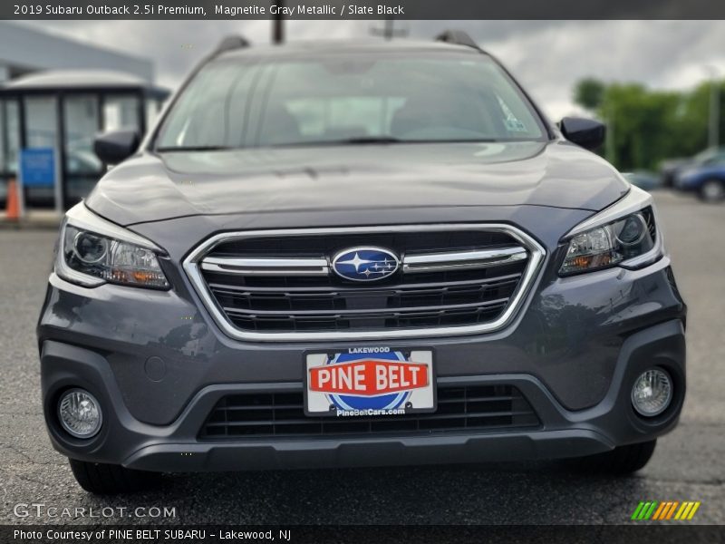 Magnetite Gray Metallic / Slate Black 2019 Subaru Outback 2.5i Premium