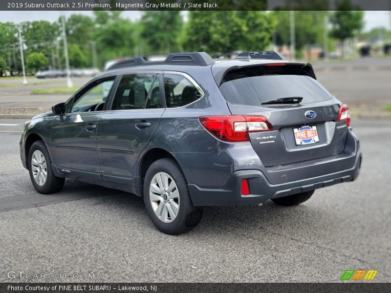 Magnetite Gray Metallic / Slate Black 2019 Subaru Outback 2.5i Premium
