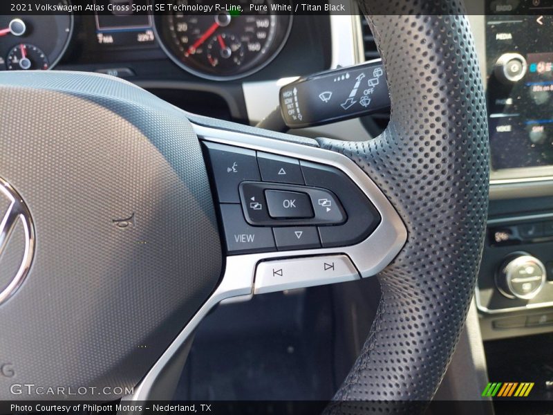 Pure White / Titan Black 2021 Volkswagen Atlas Cross Sport SE Technology R-Line