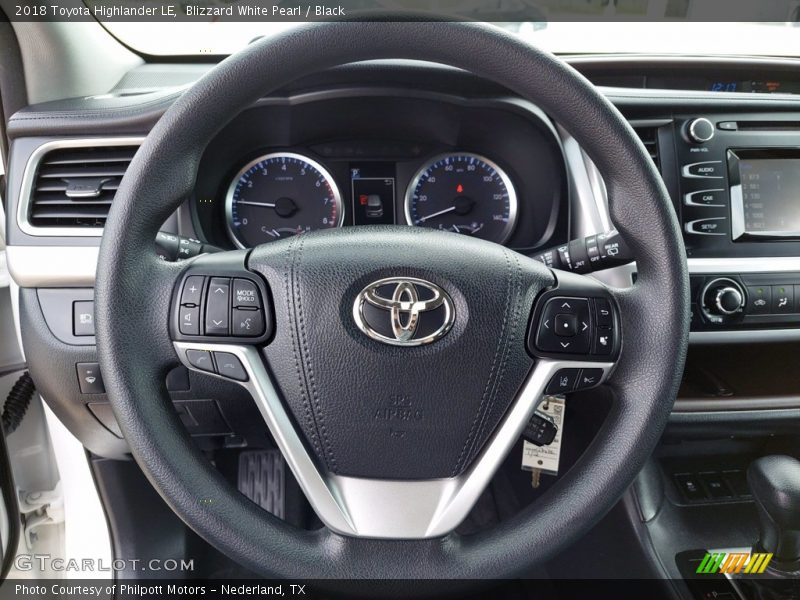 Blizzard White Pearl / Black 2018 Toyota Highlander LE