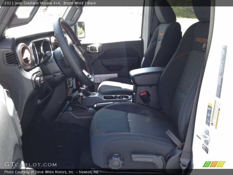 Bright White / Black 2021 Jeep Gladiator Mojave 4x4