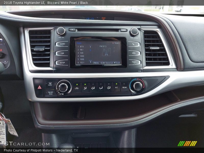 Blizzard White Pearl / Black 2018 Toyota Highlander LE