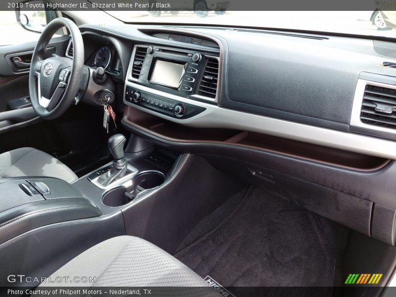 Blizzard White Pearl / Black 2018 Toyota Highlander LE