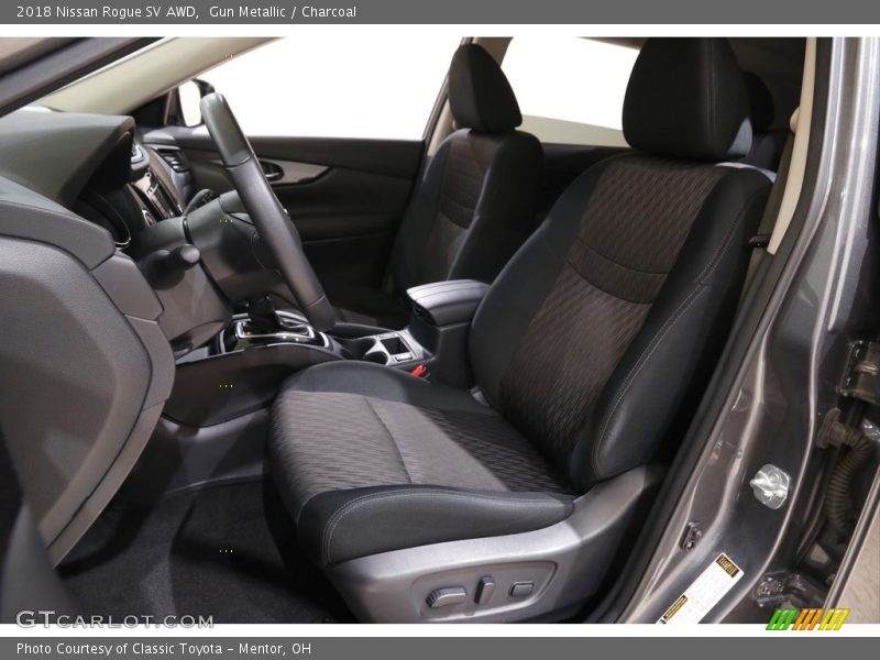 Gun Metallic / Charcoal 2018 Nissan Rogue SV AWD