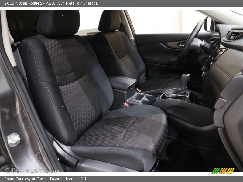 Gun Metallic / Charcoal 2018 Nissan Rogue SV AWD
