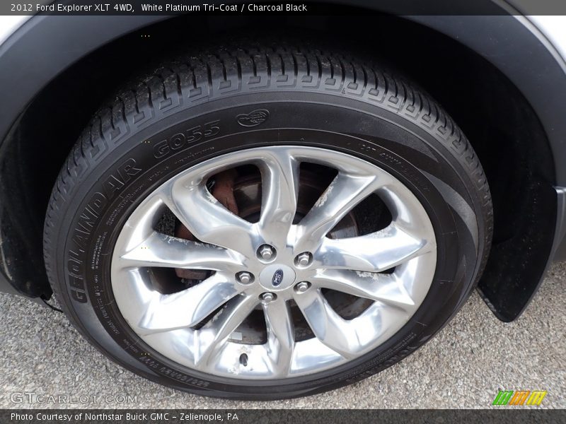 White Platinum Tri-Coat / Charcoal Black 2012 Ford Explorer XLT 4WD