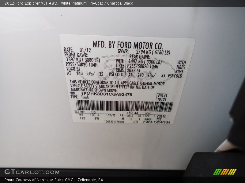 White Platinum Tri-Coat / Charcoal Black 2012 Ford Explorer XLT 4WD