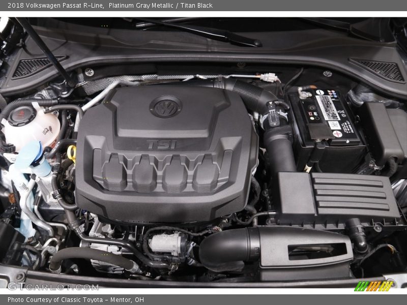 Platinum Gray Metallic / Titan Black 2018 Volkswagen Passat R-Line