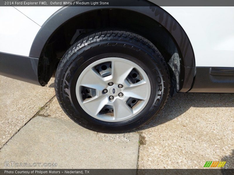 Oxford White / Medium Light Stone 2014 Ford Explorer FWD