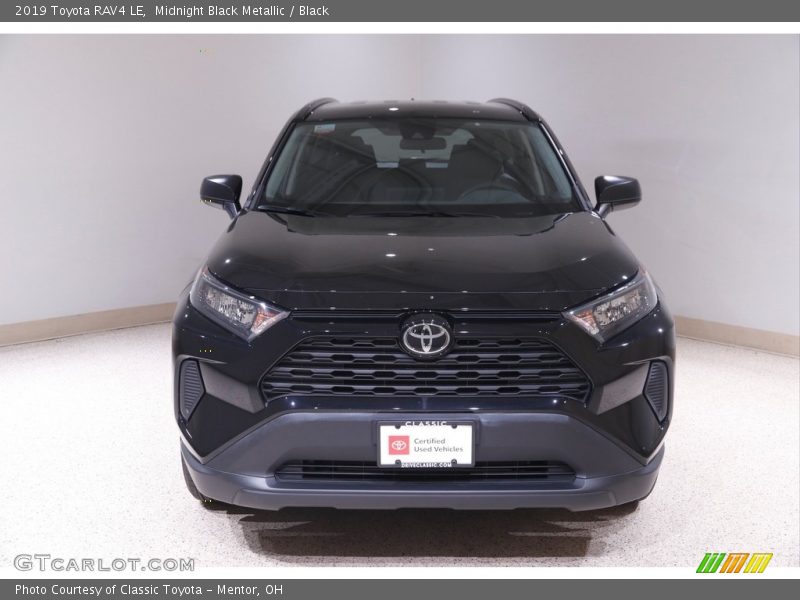 Midnight Black Metallic / Black 2019 Toyota RAV4 LE