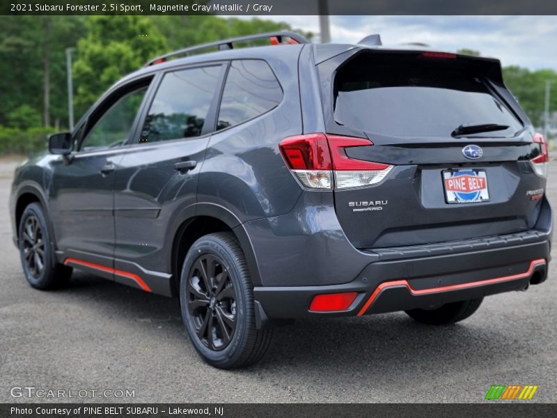 Magnetite Gray Metallic / Gray 2021 Subaru Forester 2.5i Sport