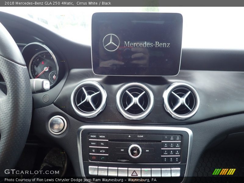 Cirrus White / Black 2018 Mercedes-Benz GLA 250 4Matic