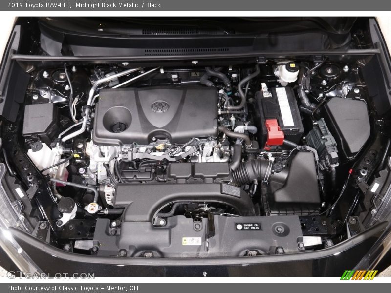 Midnight Black Metallic / Black 2019 Toyota RAV4 LE
