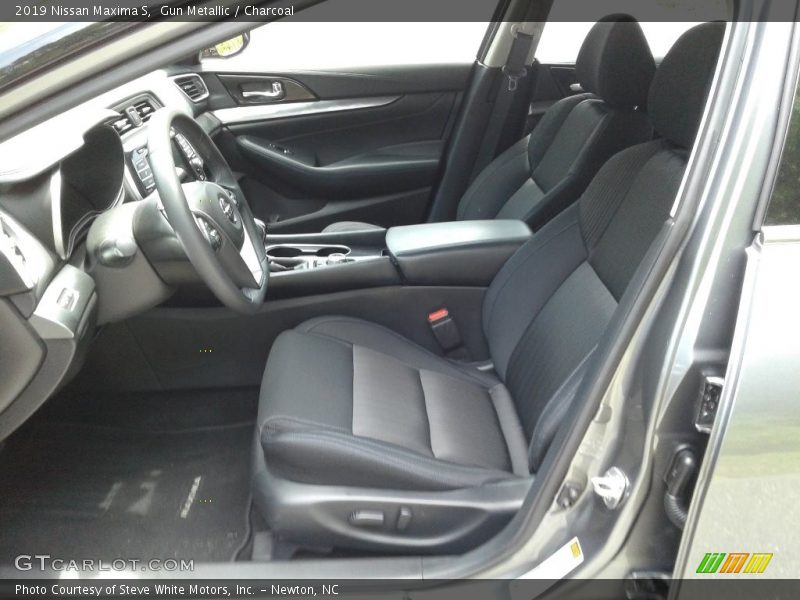 Front Seat of 2019 Maxima S