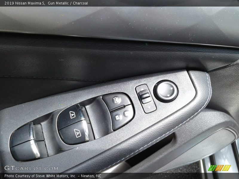 Gun Metallic / Charcoal 2019 Nissan Maxima S