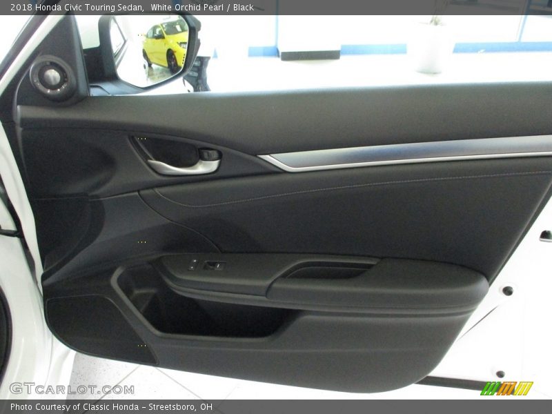 Door Panel of 2018 Civic Touring Sedan