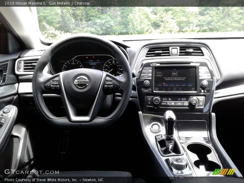 Dashboard of 2019 Maxima S