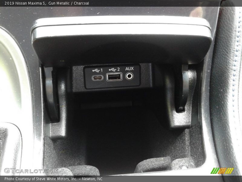 Gun Metallic / Charcoal 2019 Nissan Maxima S